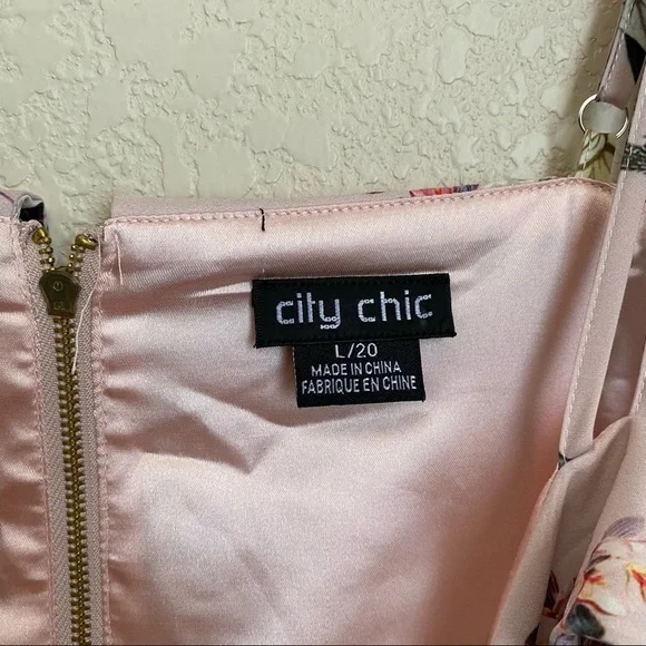 City Chic Blush Floral Daytime Diva Dress size 20 - Picture 12 of 12